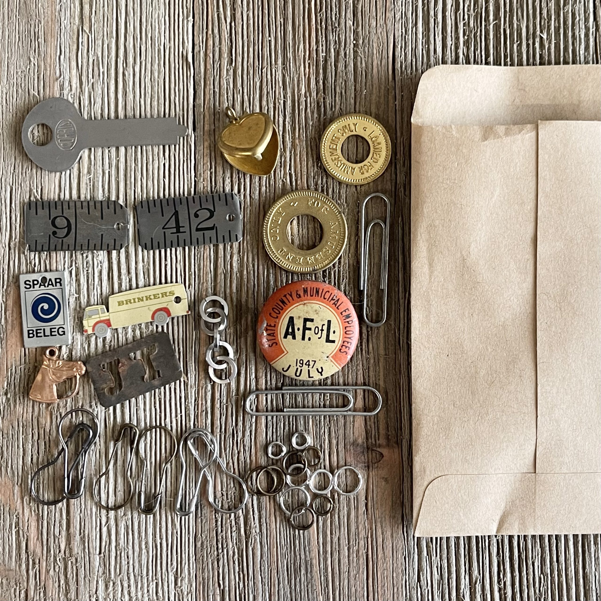 Vintage Assemblage Charm Kit with 14 Vintage Metal Items and 18 Findings -  Crafty Lisa's Vintage